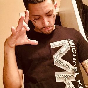 Meet your Posher, Cesar